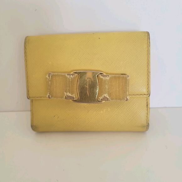 Salvatore Ferragamo Vala Wallet Leather Yellow Small Compact Card Bill Fair - Picture 1 of 12